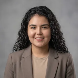 Natalia Méndez, Abogada de extranjería — colaboradora de AEAT y TGSS en Gestoría Clara